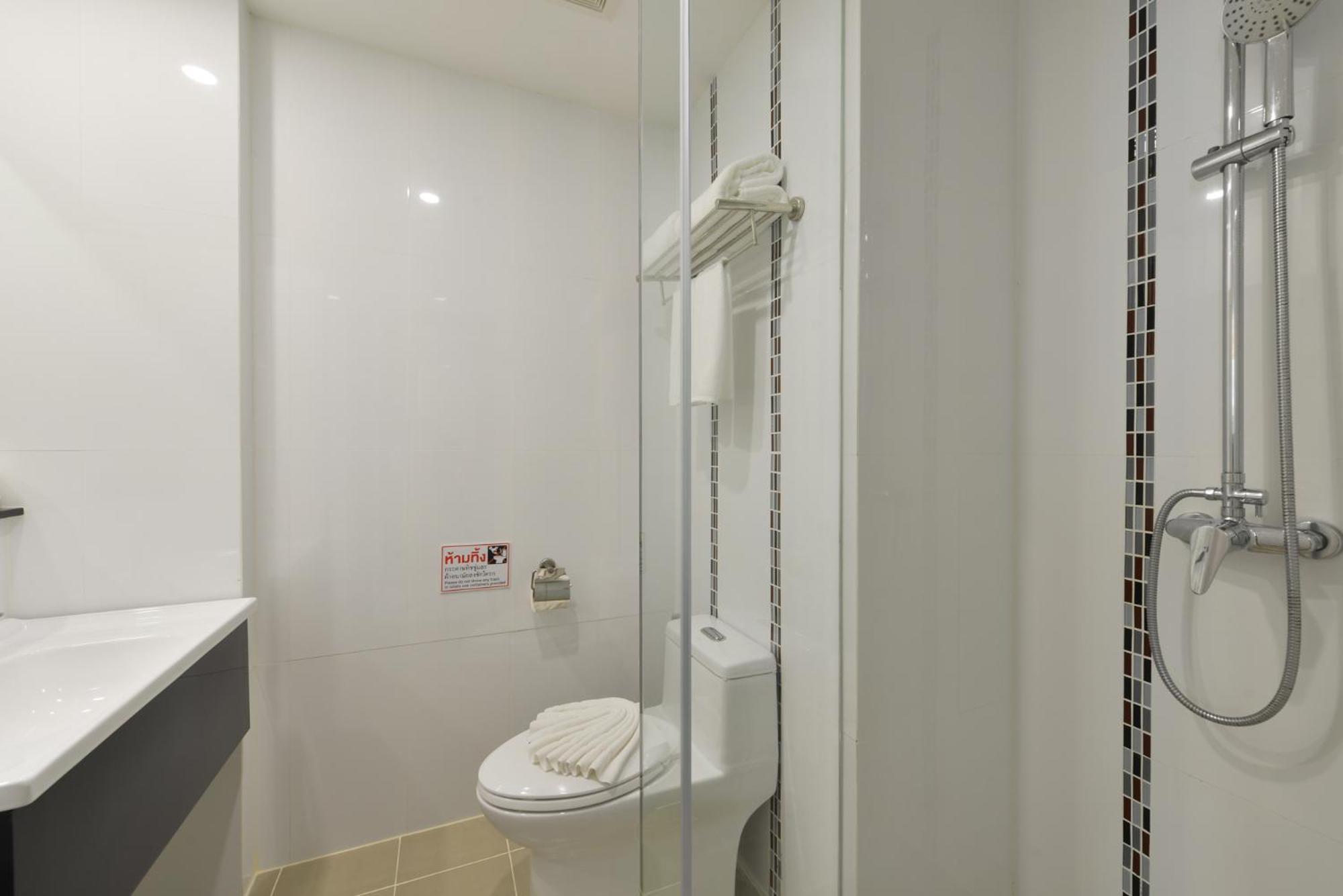 קאטו Grace Patong Hotel מראה חיצוני תמונה